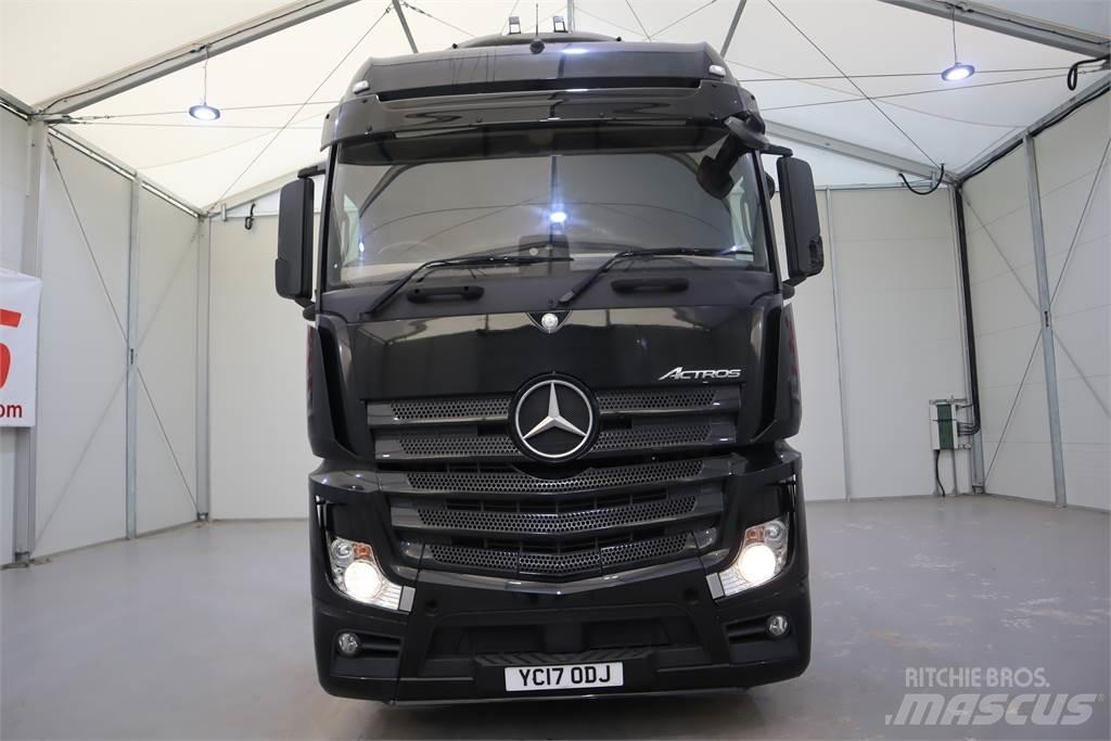 Mercedes-Benz ACTROS 2545 牵引车