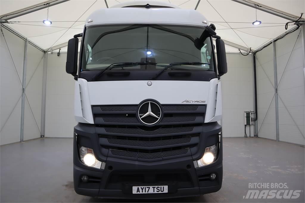 Mercedes-Benz ACTROS 2545 牵引车