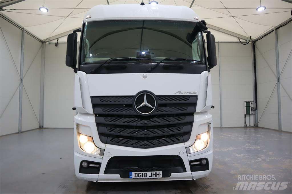 Mercedes-Benz Actros 2545 牵引车