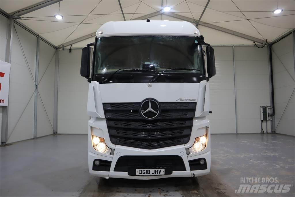 Mercedes-Benz Actros 2545 牵引车