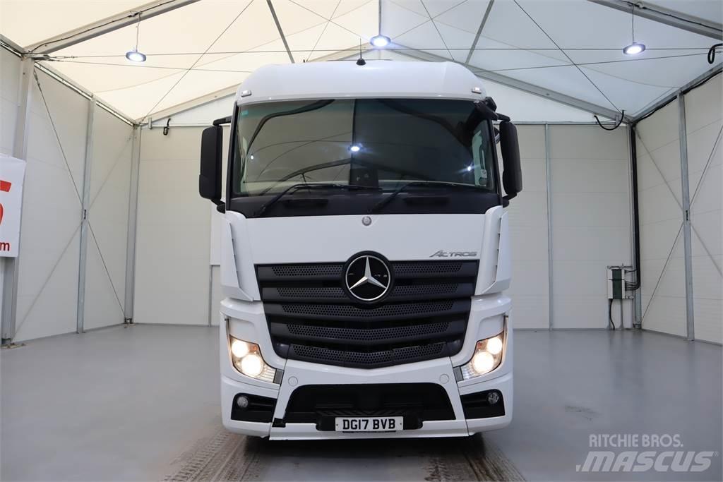 Mercedes-Benz ACTROS 2545 牵引车