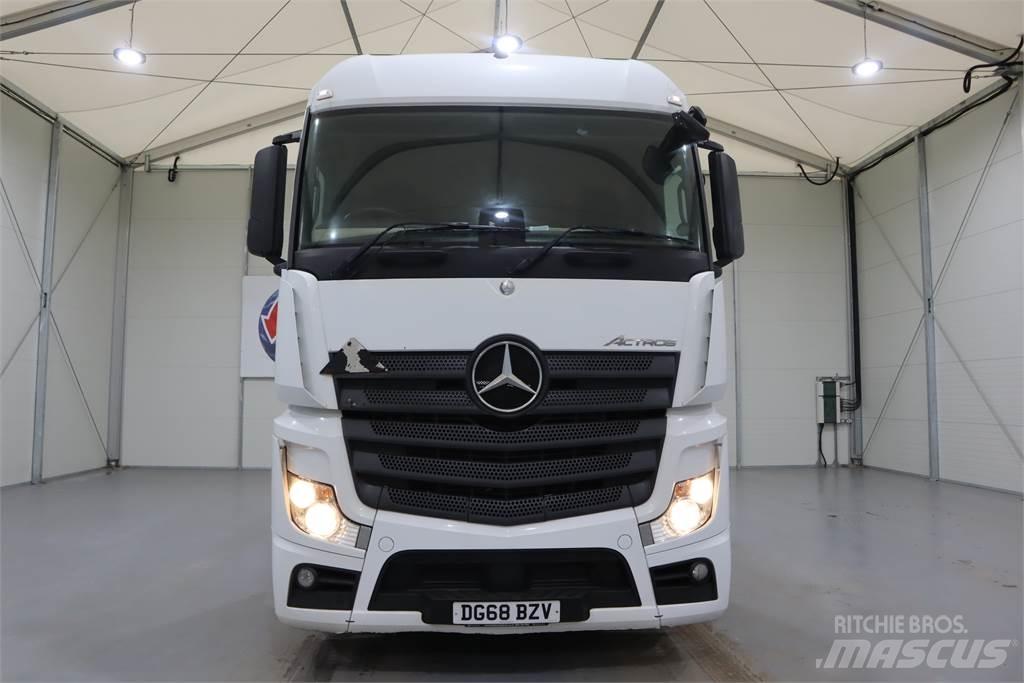 Mercedes-Benz ACTROS 2545 牵引车