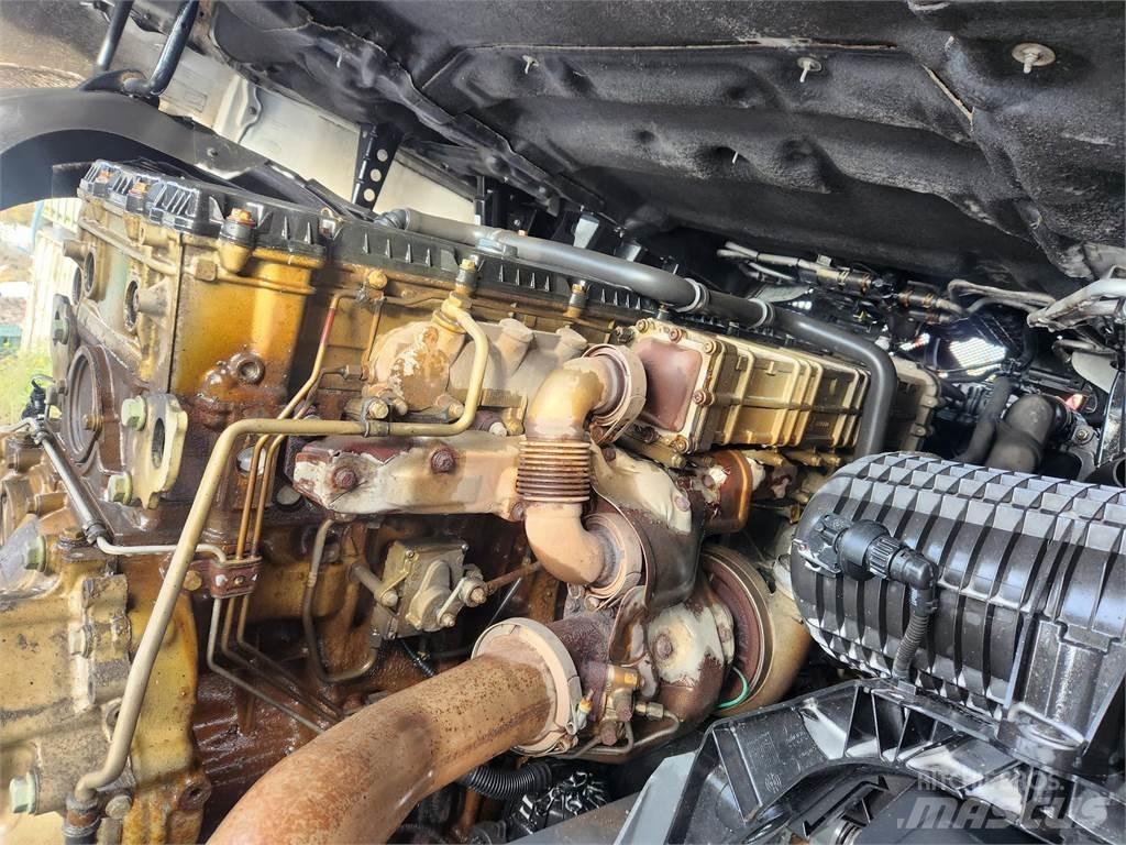 Mercedes-Benz ACTROS 2545 牵引车