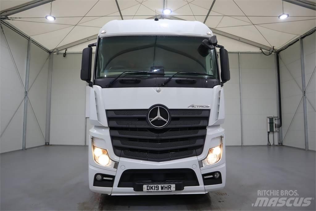 Mercedes-Benz ACTROS 2545 牵引车