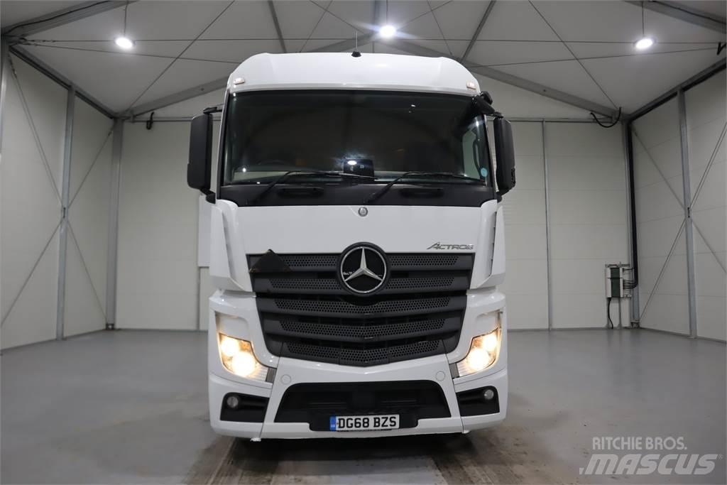 Mercedes-Benz ACTROS 2545 牵引车