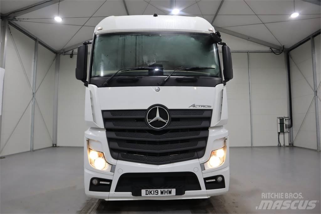 Mercedes-Benz ACTROS 2545 牵引车