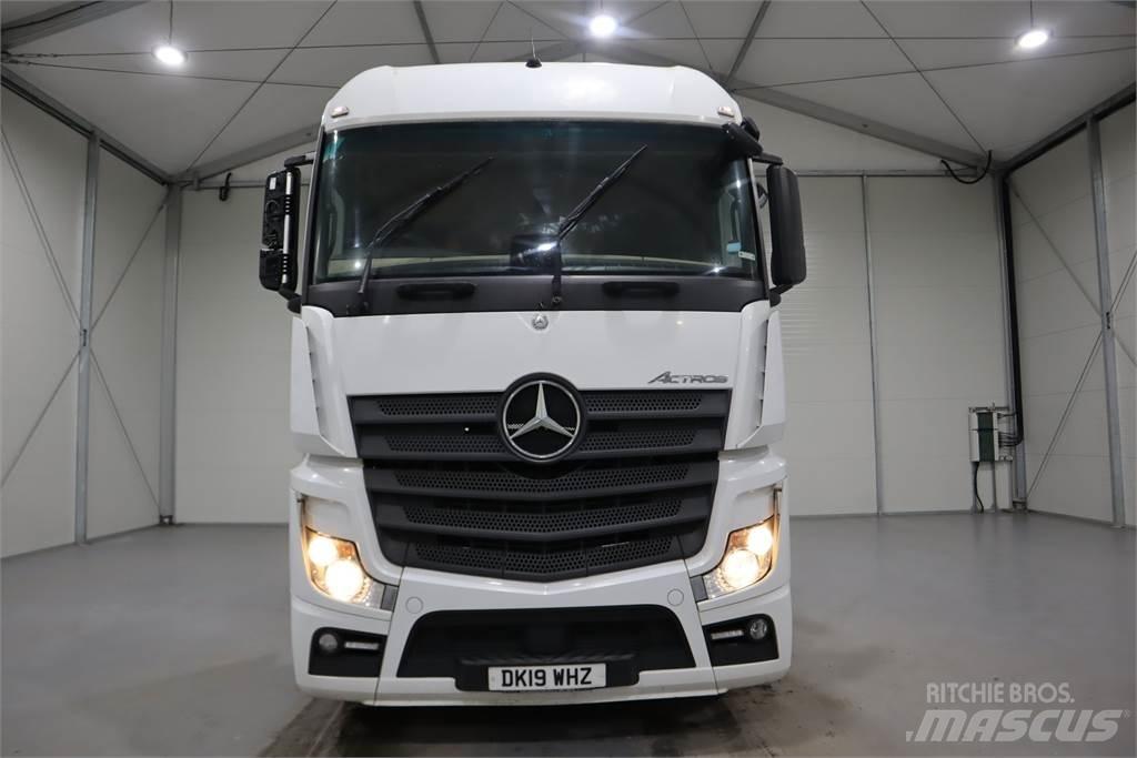 Mercedes-Benz ACTROS 2545 牵引车