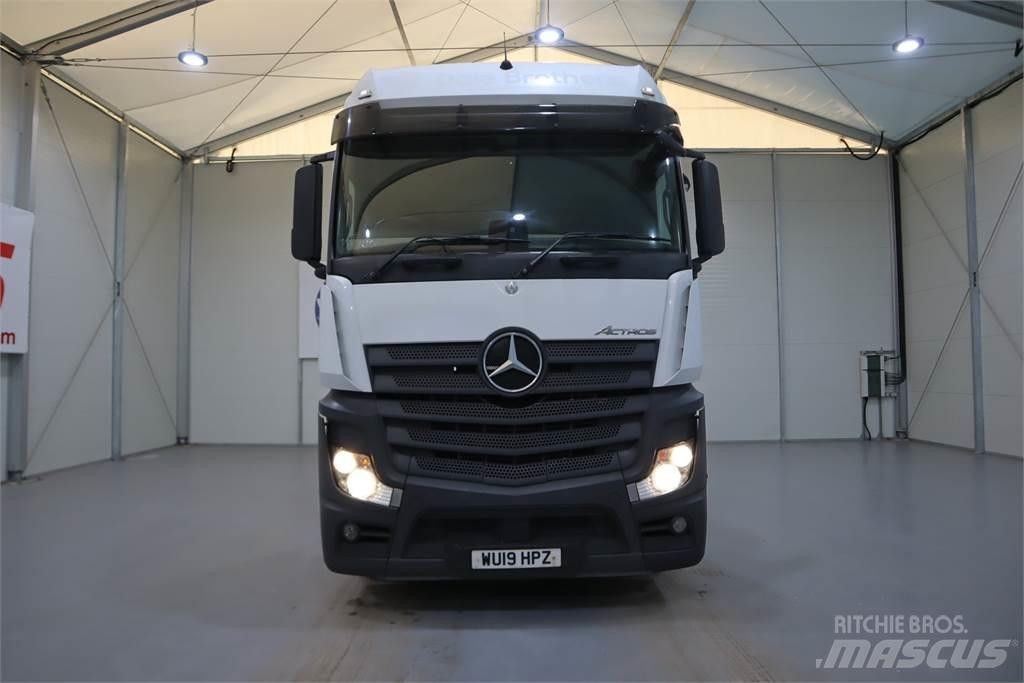 Mercedes-Benz ACTROS 2545 牵引车