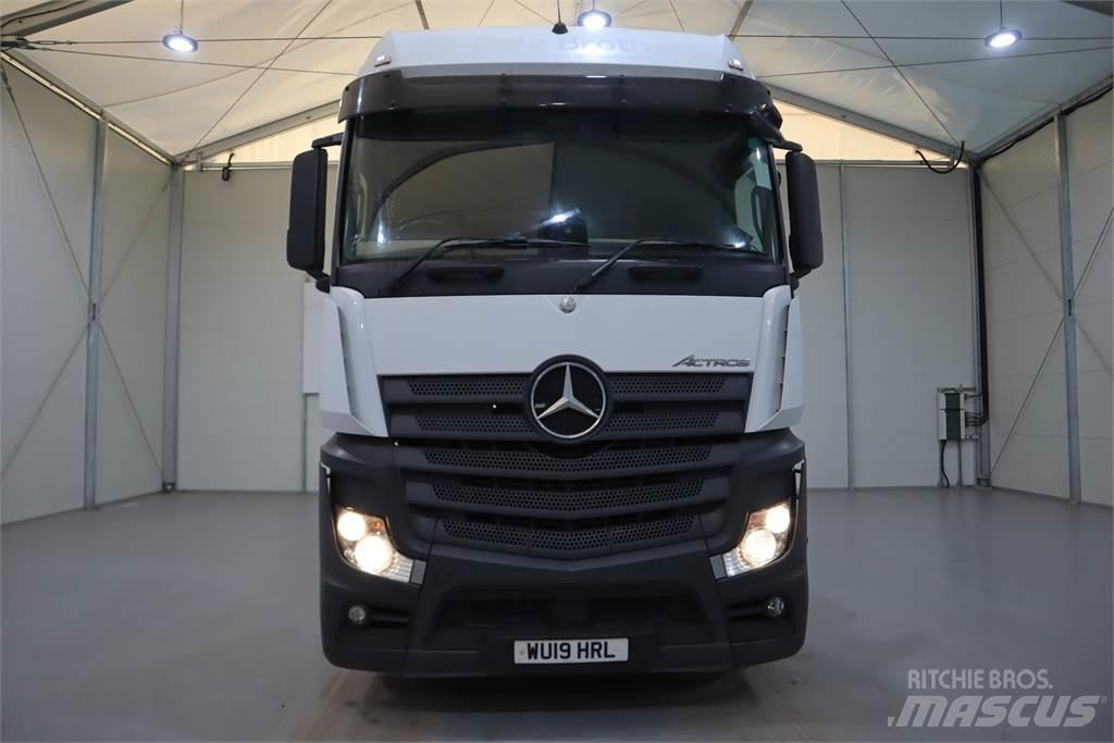 Mercedes-Benz ACTROS 2545 牵引车