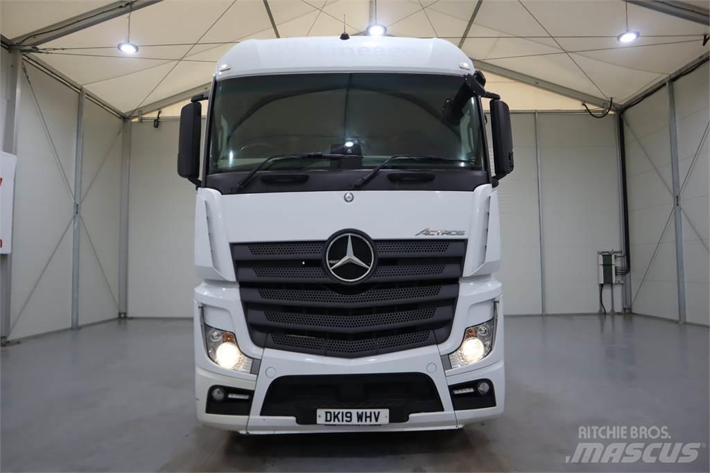 Mercedes-Benz ACTROS 2545 牵引车
