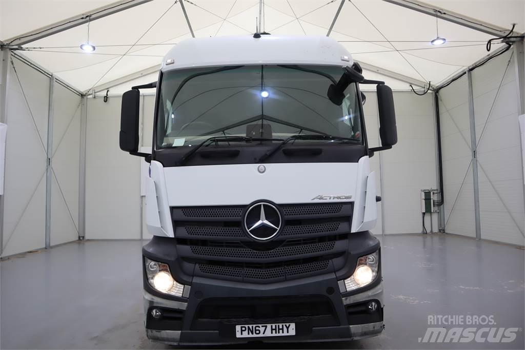 Mercedes-Benz ACTROS 2546 牵引车
