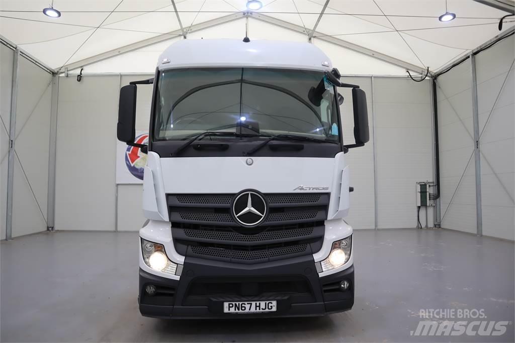 Mercedes-Benz ACTROS 2546 牵引车