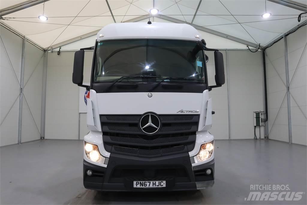Mercedes-Benz ACTROS 2546 牵引车