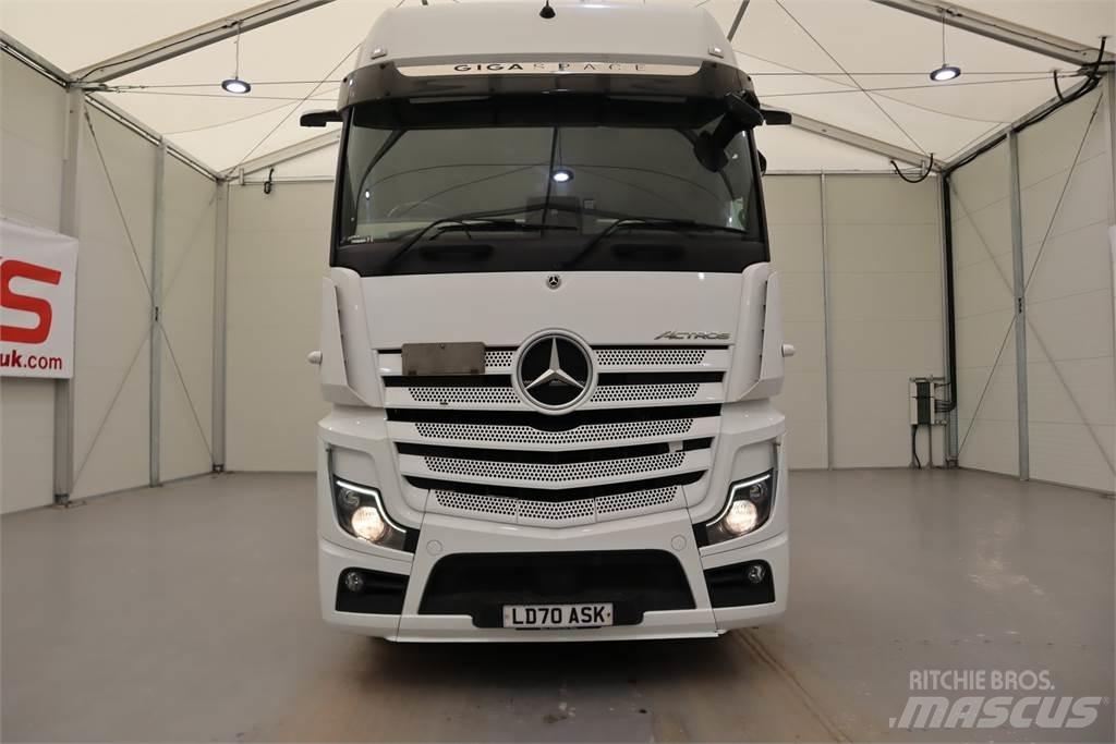 Mercedes-Benz ACTROS 2551 牵引车