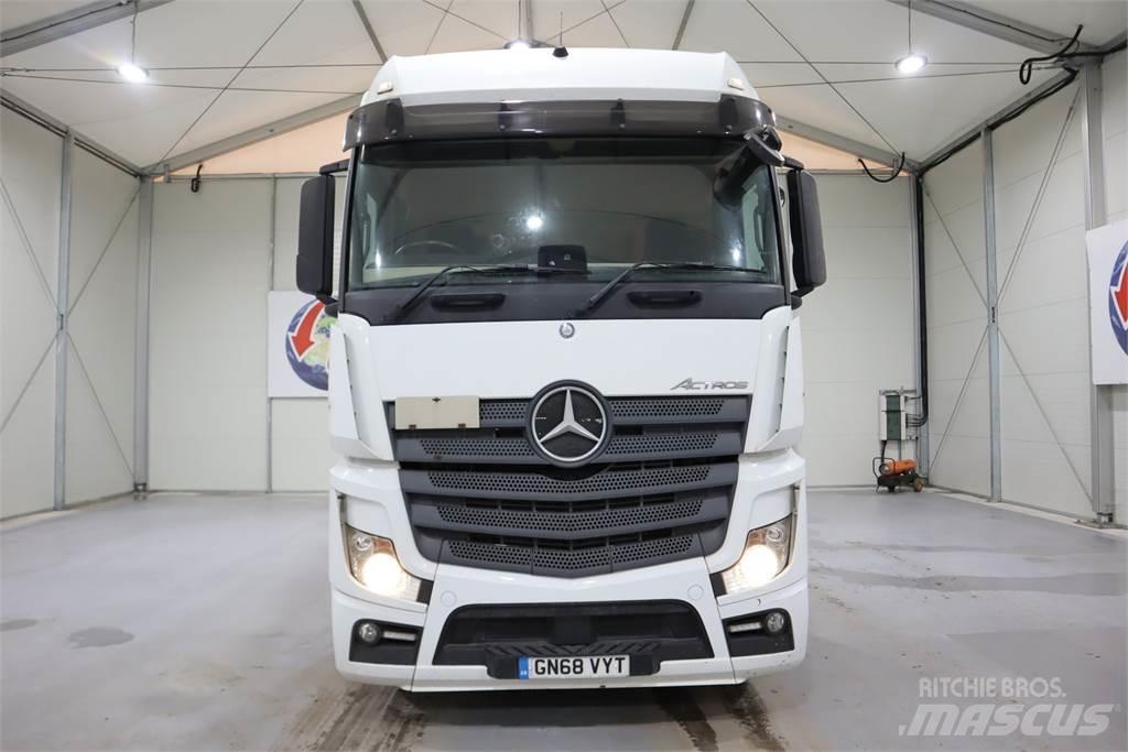 Mercedes-Benz Actros 2551 牵引车