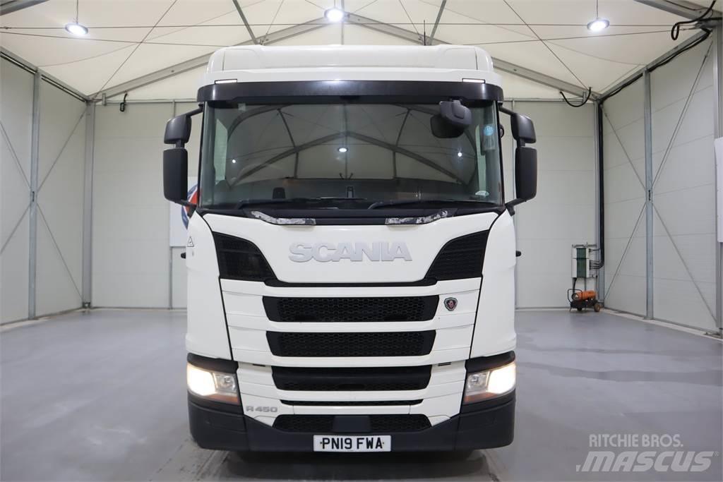 Scania R450 牵引车