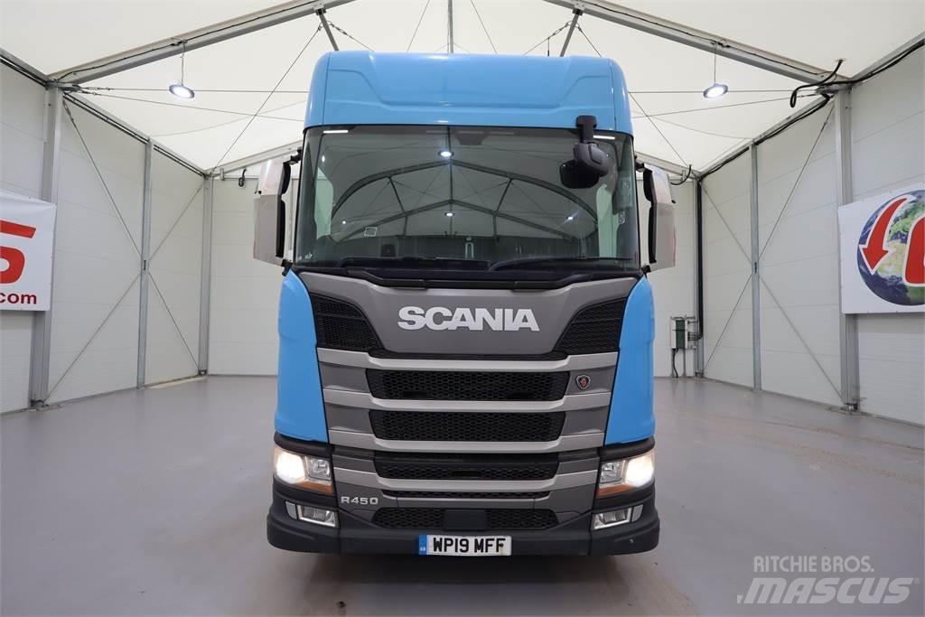 Scania R450 牵引车