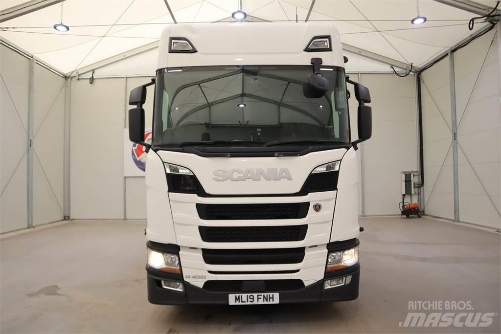 Scania R450 牵引车
