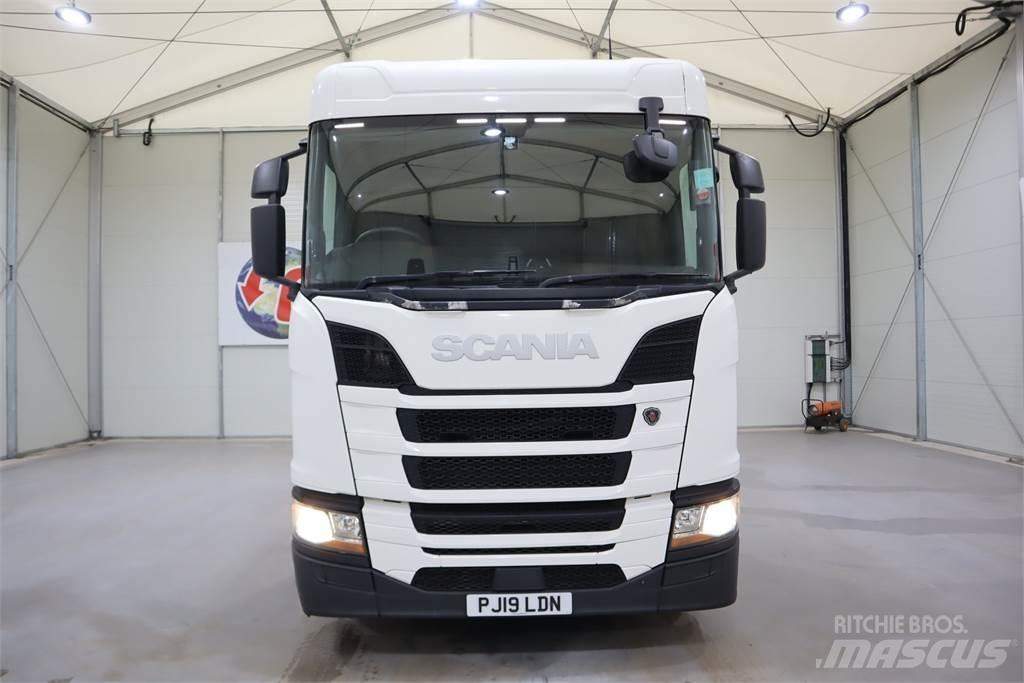 Scania R450 牵引车
