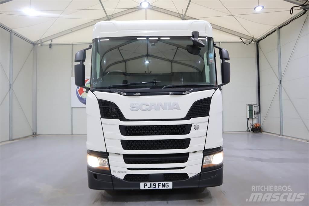 Scania R450 牵引车