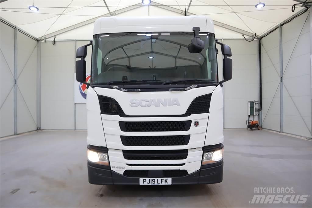 Scania R450 牵引车