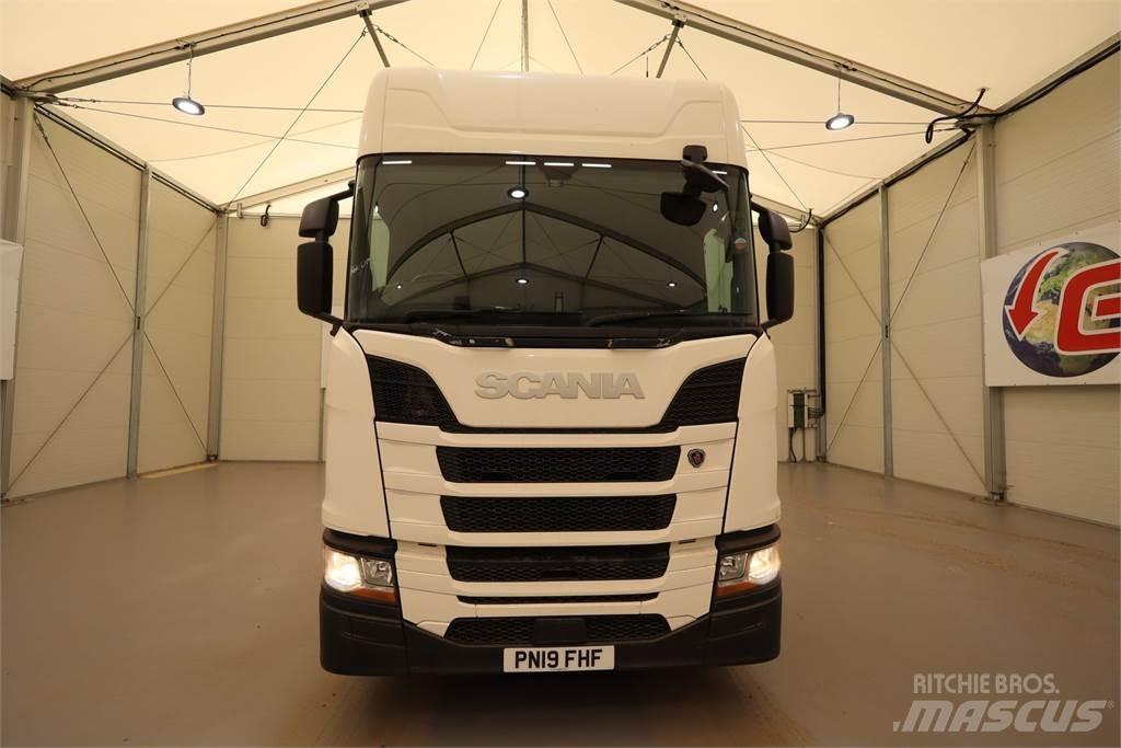 Scania R450 牵引车