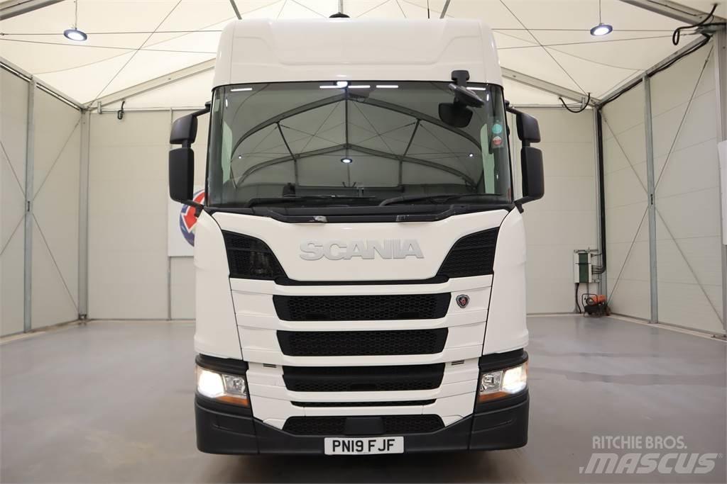 Scania R450 牵引车