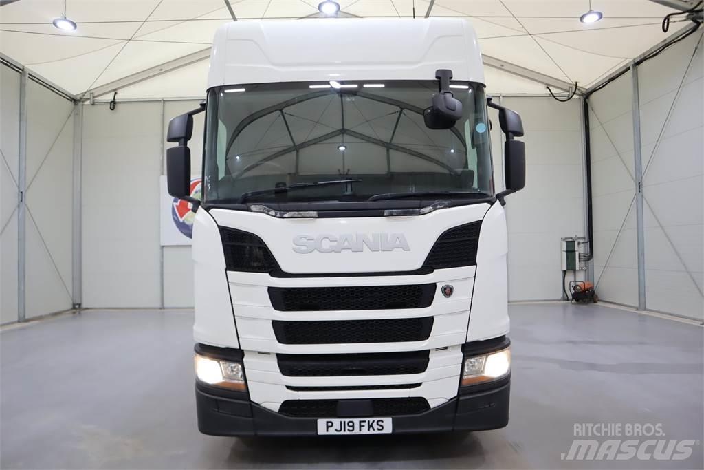 Scania R450 牵引车