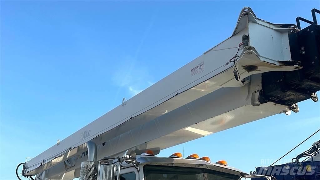 Altec  吊杆和铲斗