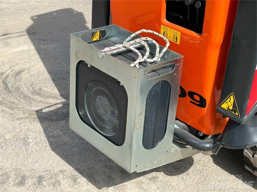 Jekko SPX 309 轻小型起重机