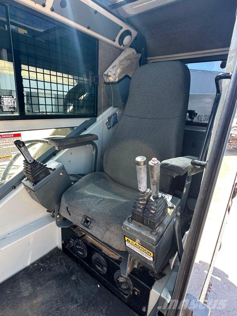 National NBT40 起重车