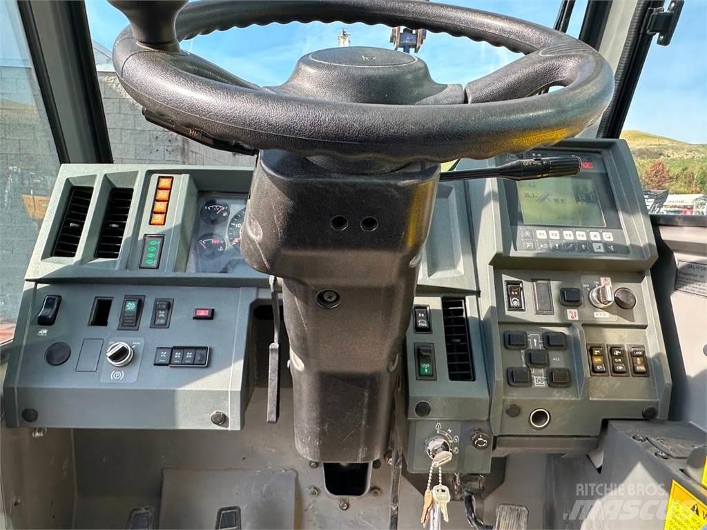 Tadano GR-550XL-3 越野轮胎起重机︳越野吊︳越野起重机︳移动式起重机