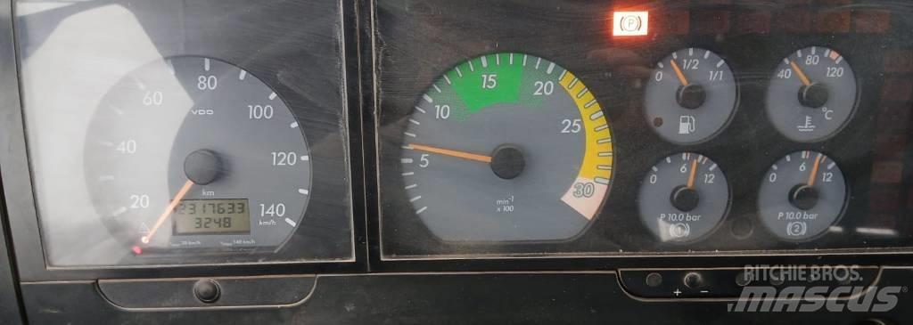 Mercedes-Benz 814 自卸式货车
