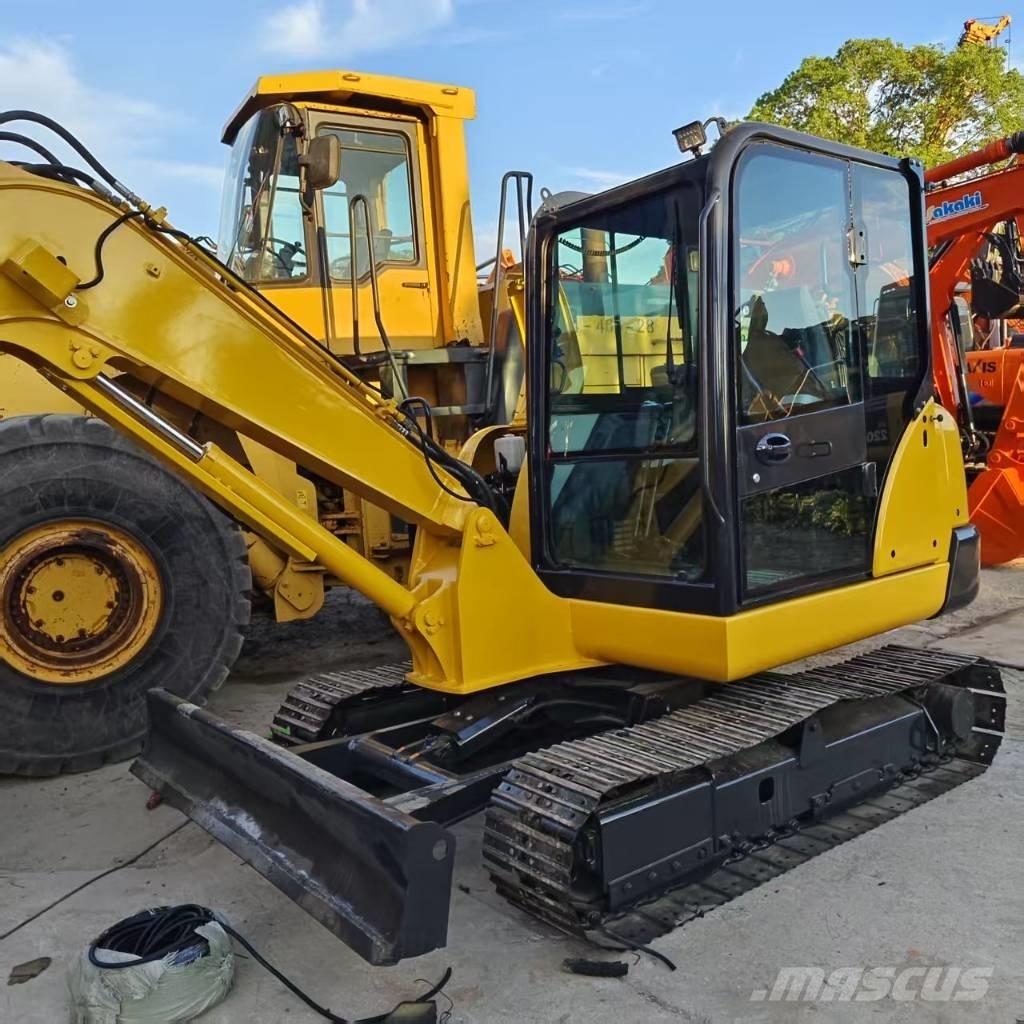 Komatsu PC 56 小型挖掘机