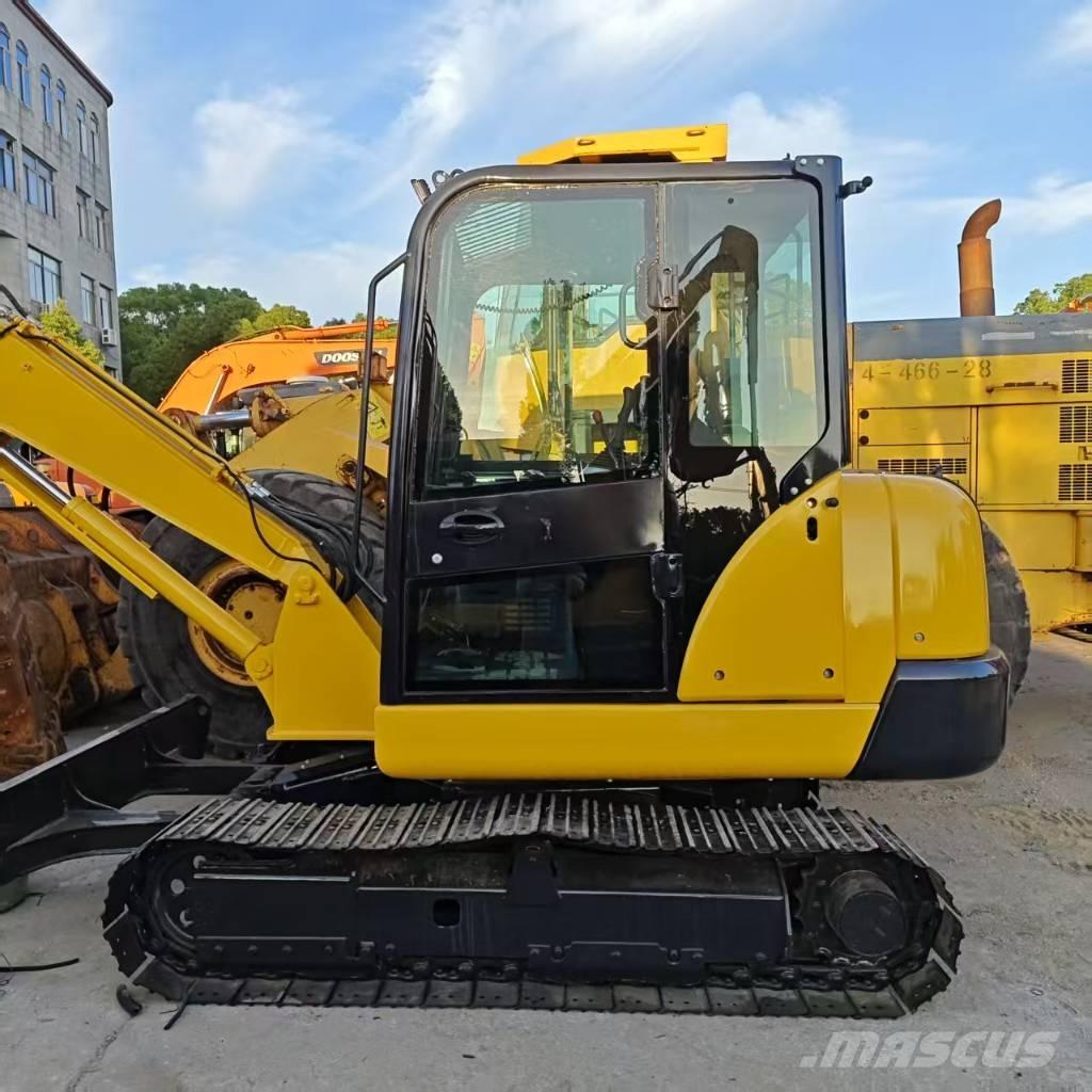 Komatsu PC 56 小型挖掘机