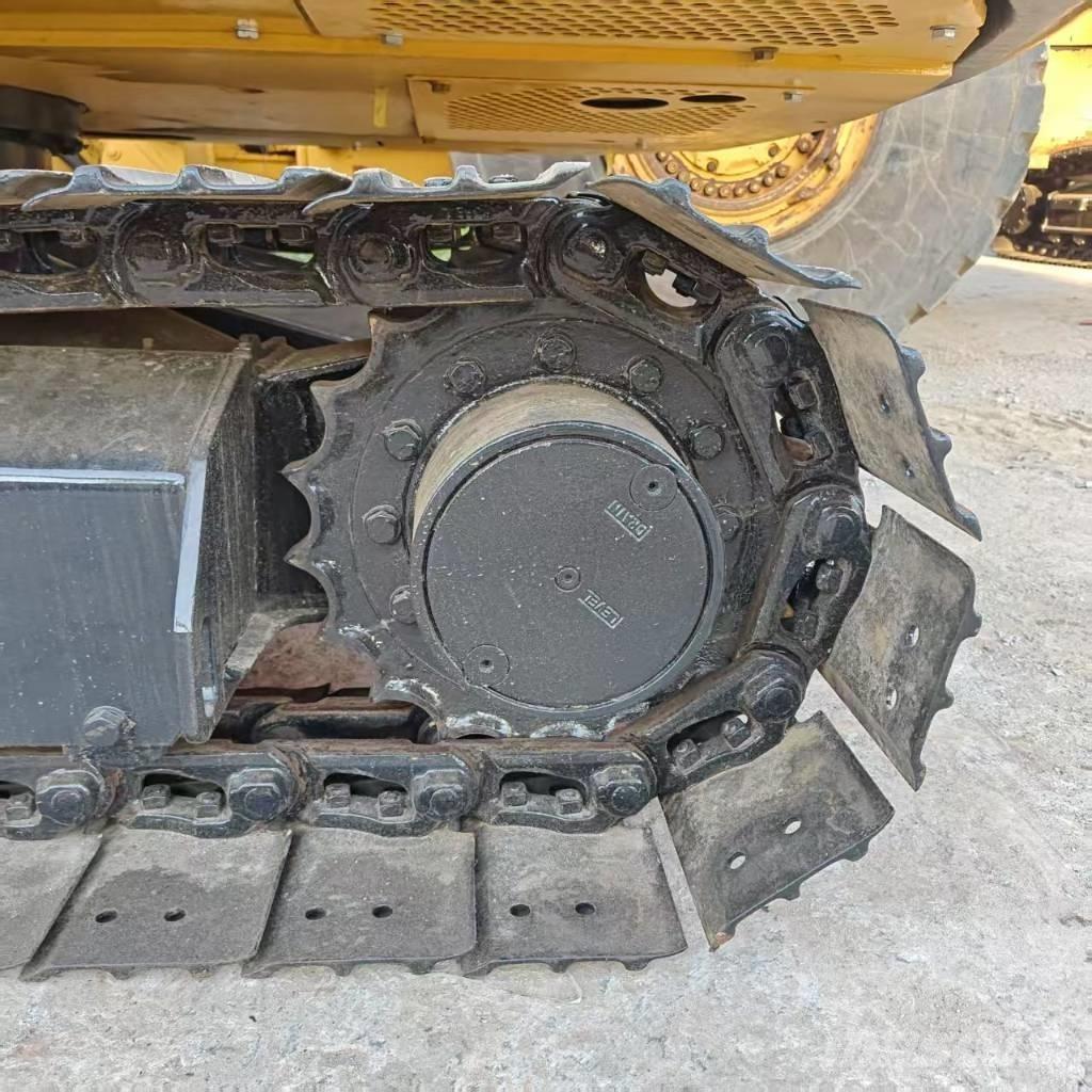 Komatsu PC 56 小型挖掘机