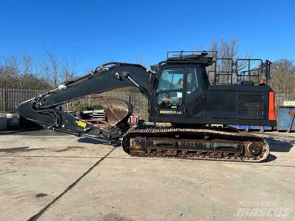 JCB 220X 履带挖掘机