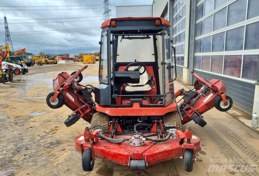 Jacobsen HR5111 骑乘式割草机