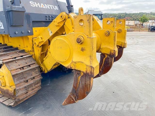 Shantui SD22W 履带式推土机