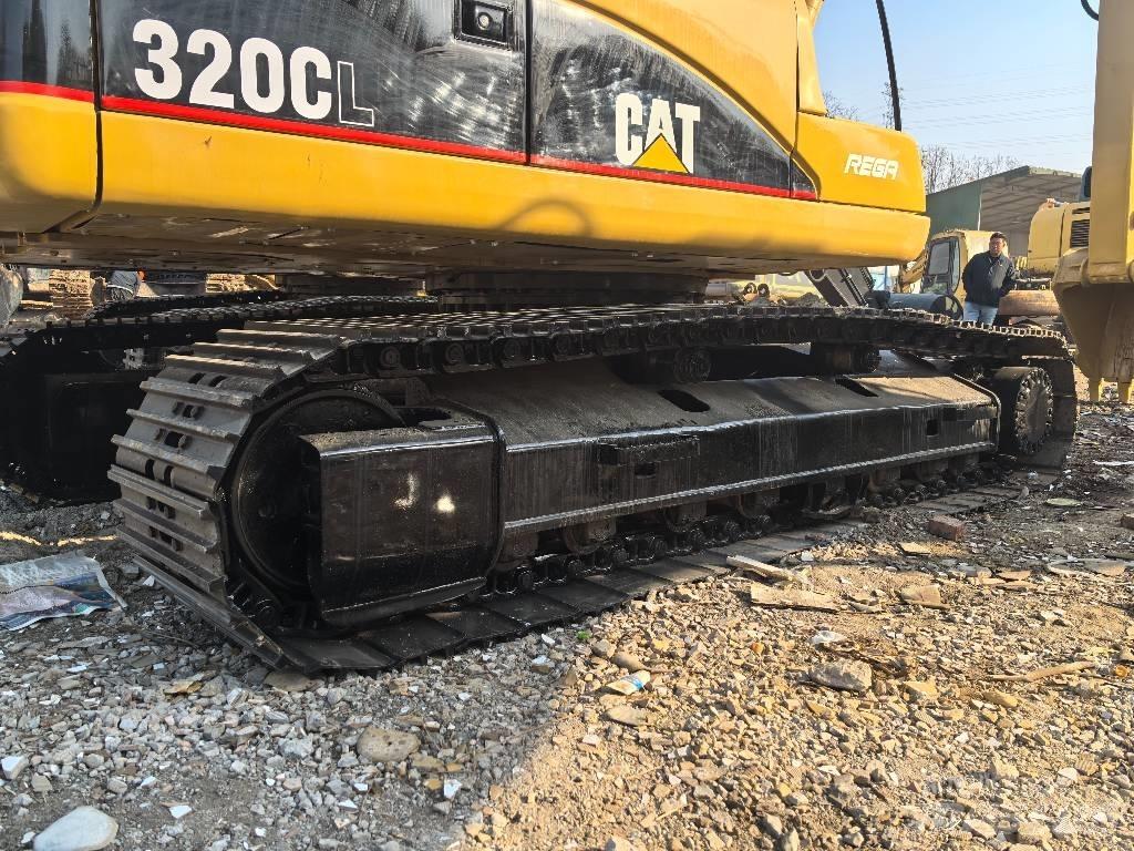 CAT 320 履带挖掘机