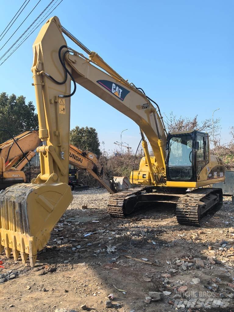 CAT 320 履带挖掘机