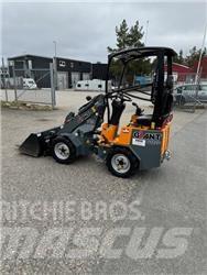 GiANT G 1200 小型装载机