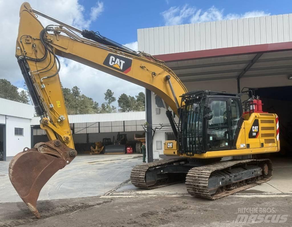 CAT 320 履带挖掘机