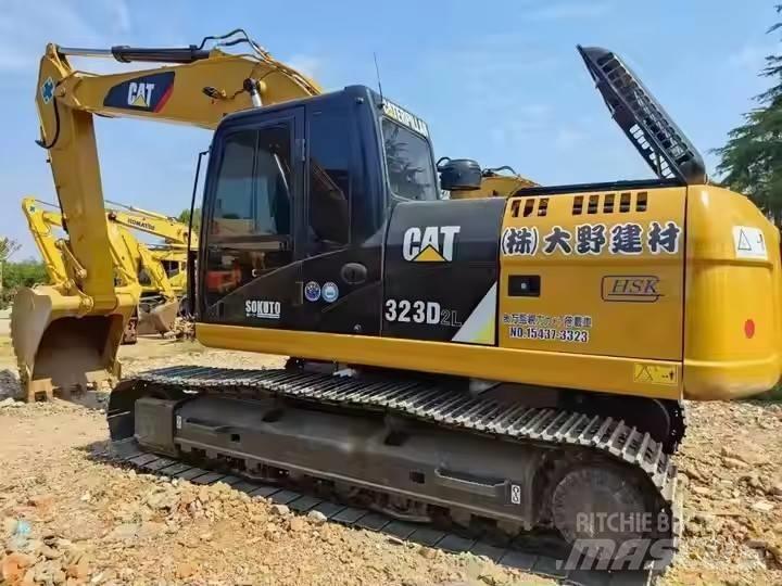 CAT CAT323D2L 履带挖掘机