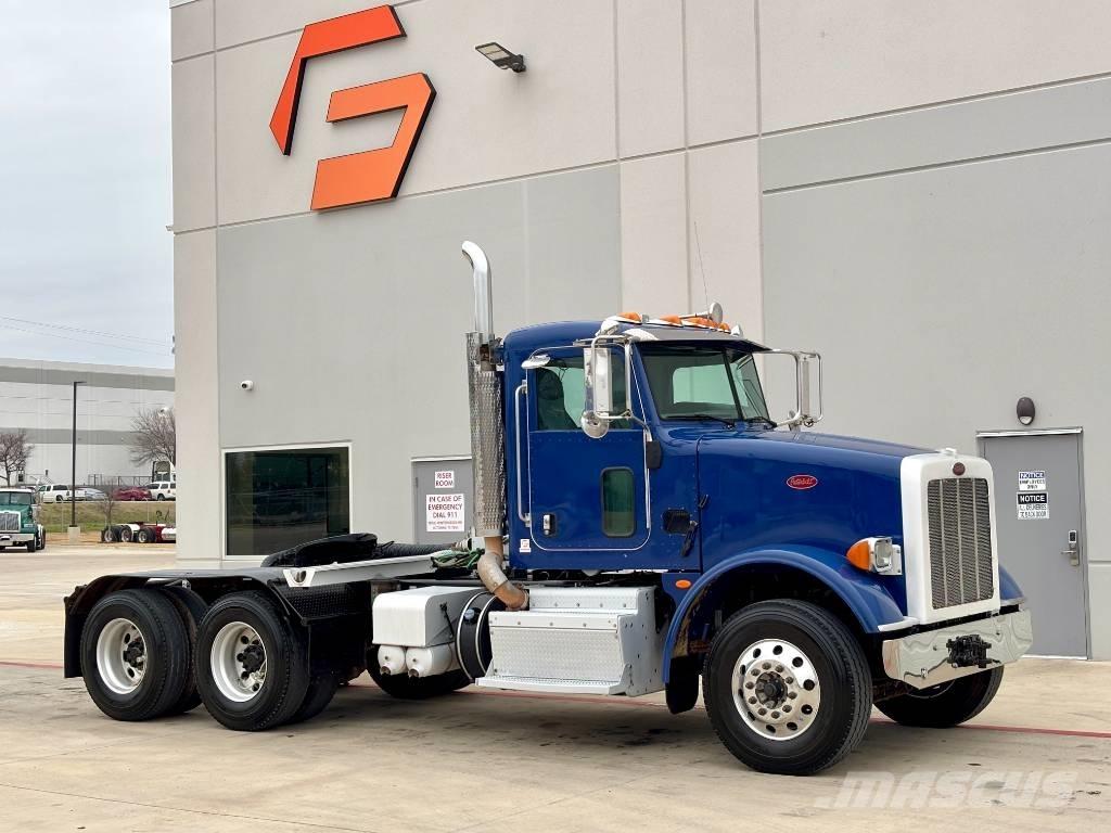 Peterbilt 365 牵引车