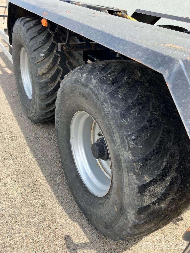 Metaltech MT 20-24 箱式拖车