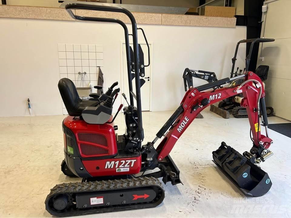 Mole M12 小型挖掘机