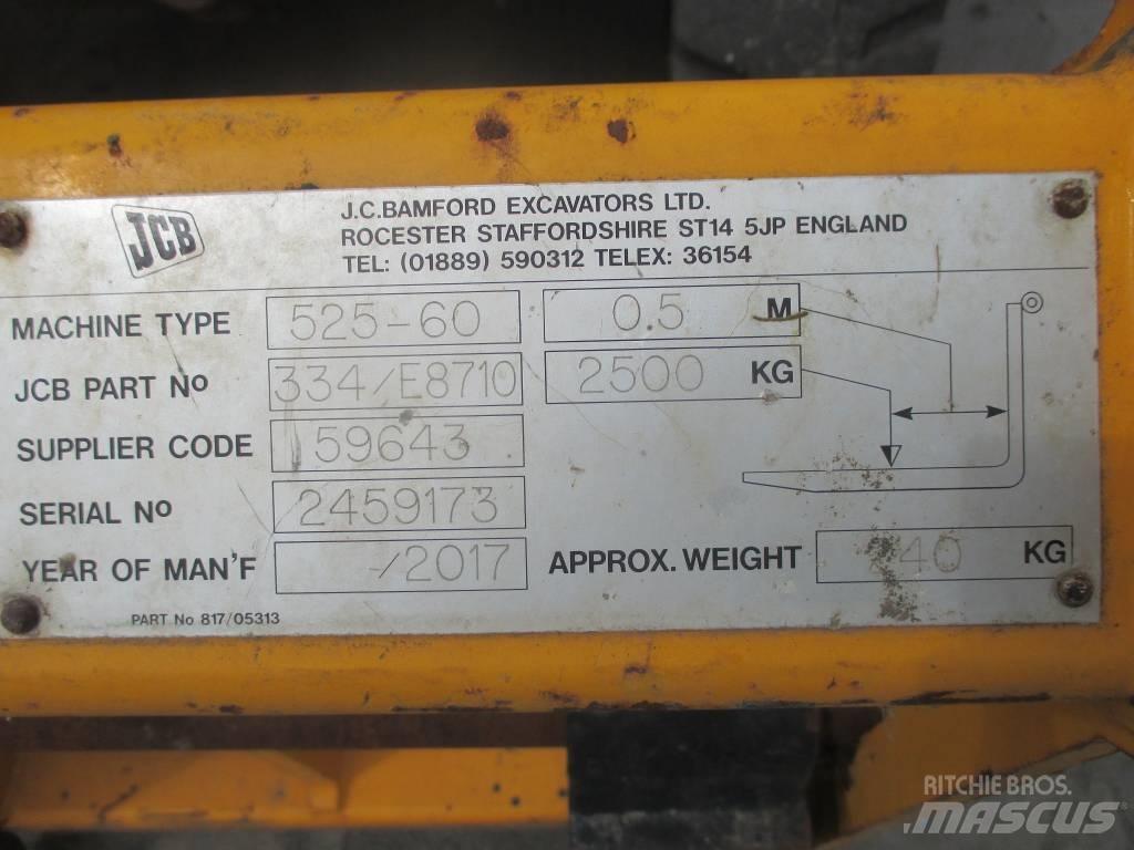 JCB 525-60 伸缩臂叉装车|叉装车