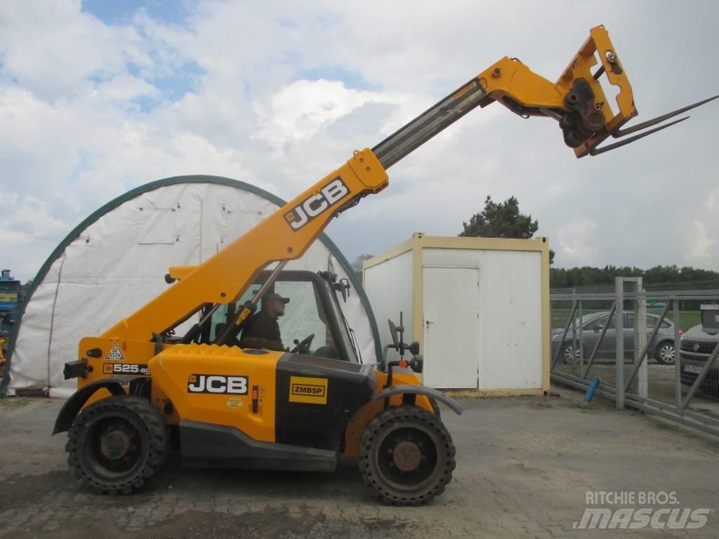 JCB 525-60 伸缩臂叉装车|叉装车