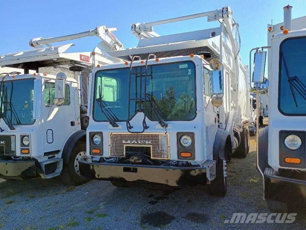 Mack MR 垃圾车